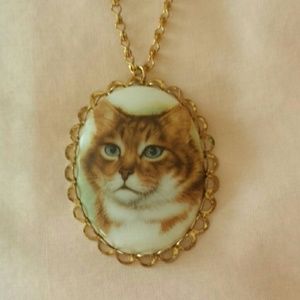 Vintage cat pendant with chain